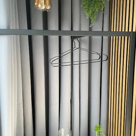 Tiny-house Mit Alpen- Stadt- Und Poolblick , Wlan *