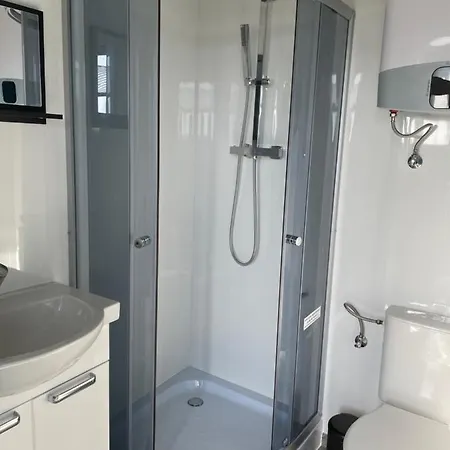 Tiny-house Mit Alpen- Stadt- Und Poolblick , Wlan * Πασάου