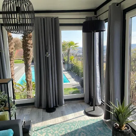 Tiny-house Mit Alpen- Stadt- Und Poolblick , Wlan *