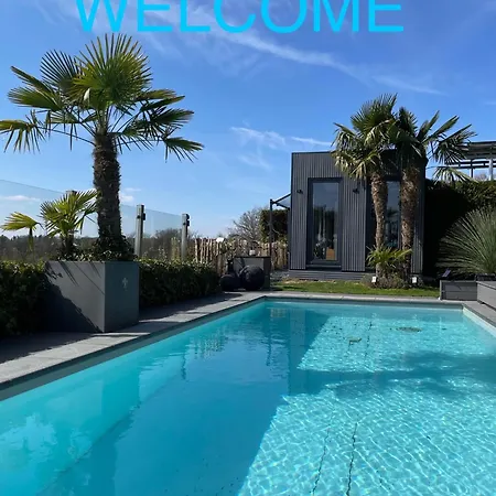 Holiday home Tiny-house Mit Alpen- Stadt- Und Poolblick , Wlan