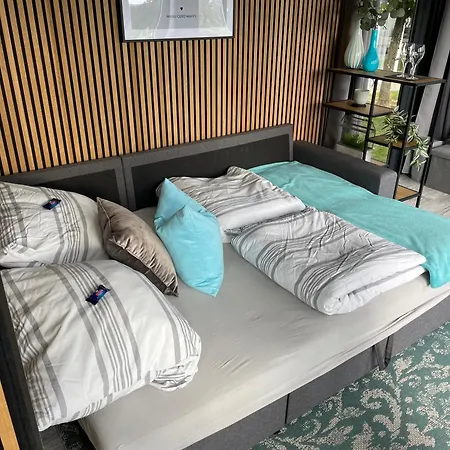 Casa de Férias Tiny-house Mit Alpen- Stadt- Und Poolblick , Wlan *