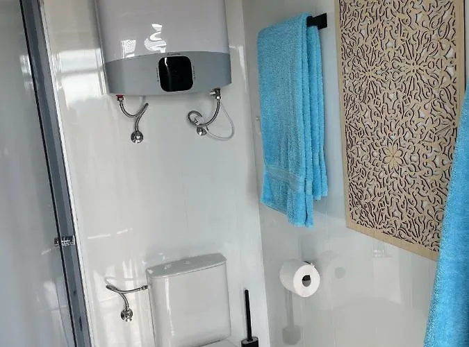 Feriehus Tiny-house Mit Alpen- Stadt- Und Poolblick , Wlan *